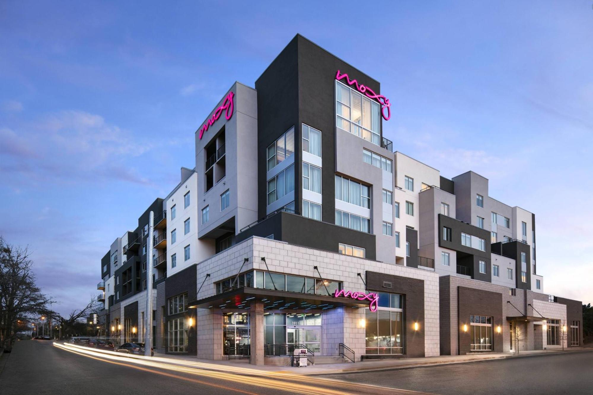 Moxy Nashville Vanderbilt Area Buitenkant foto